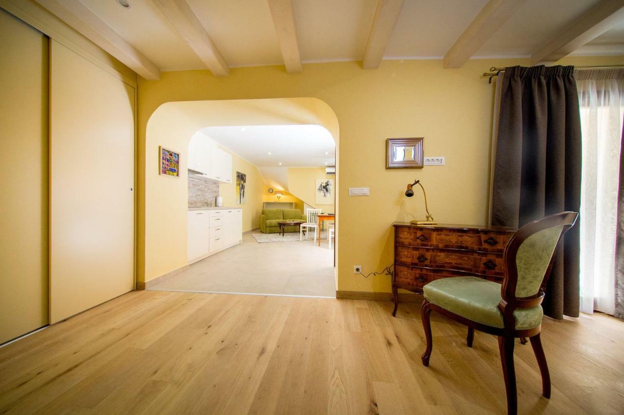 C&s * Rovinj