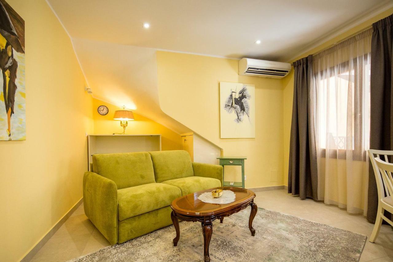 C&s Apartment
