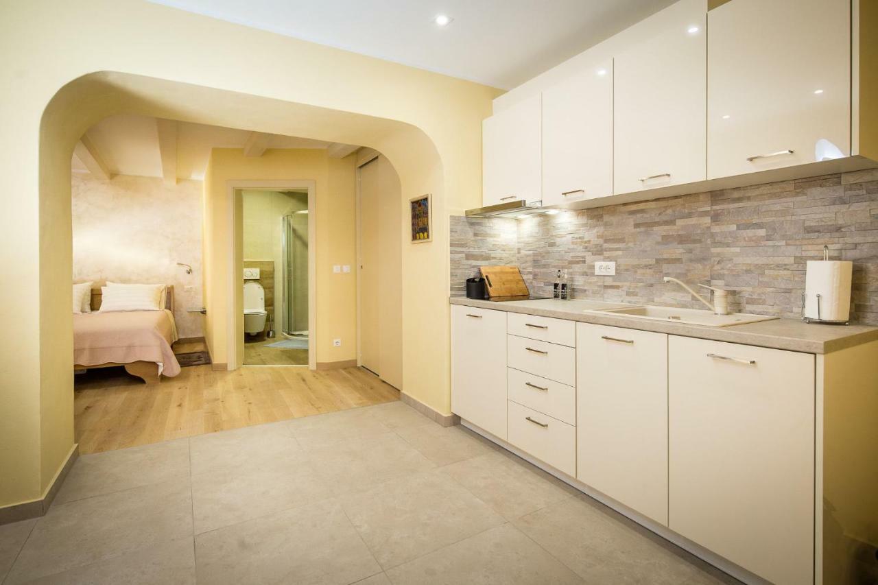 C&s Apartment